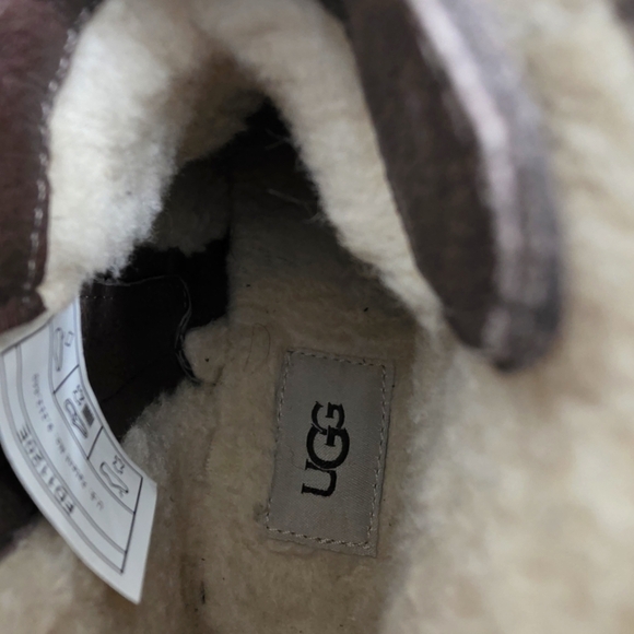 UGG women’s brown ankle boots Size 9 - Picture 6 of 10